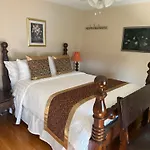 Blue Gables Bed And Breakfast