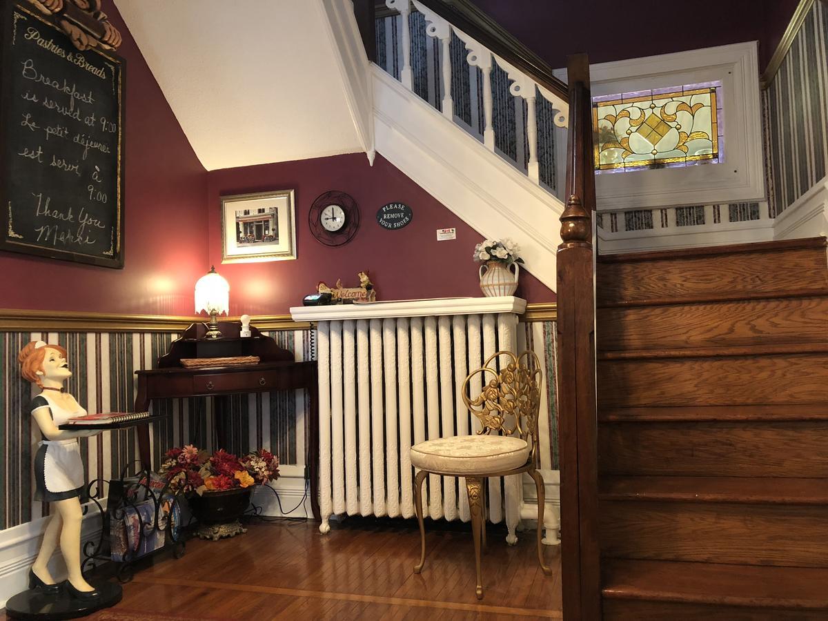 Blue Gables Bed & Breakfast 3*